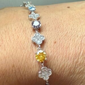 NWT Moissanite 925 sterling silver flower bracelet 8 carat tw $1357 retail